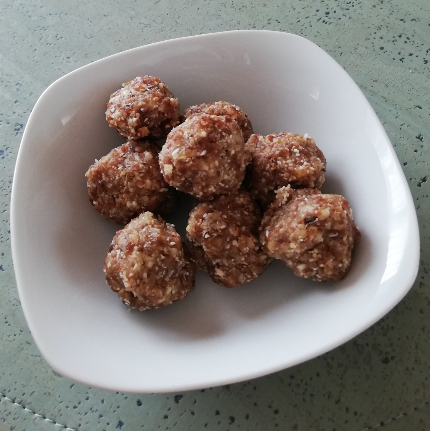Mehr über den Artikel erfahren Energy Balls